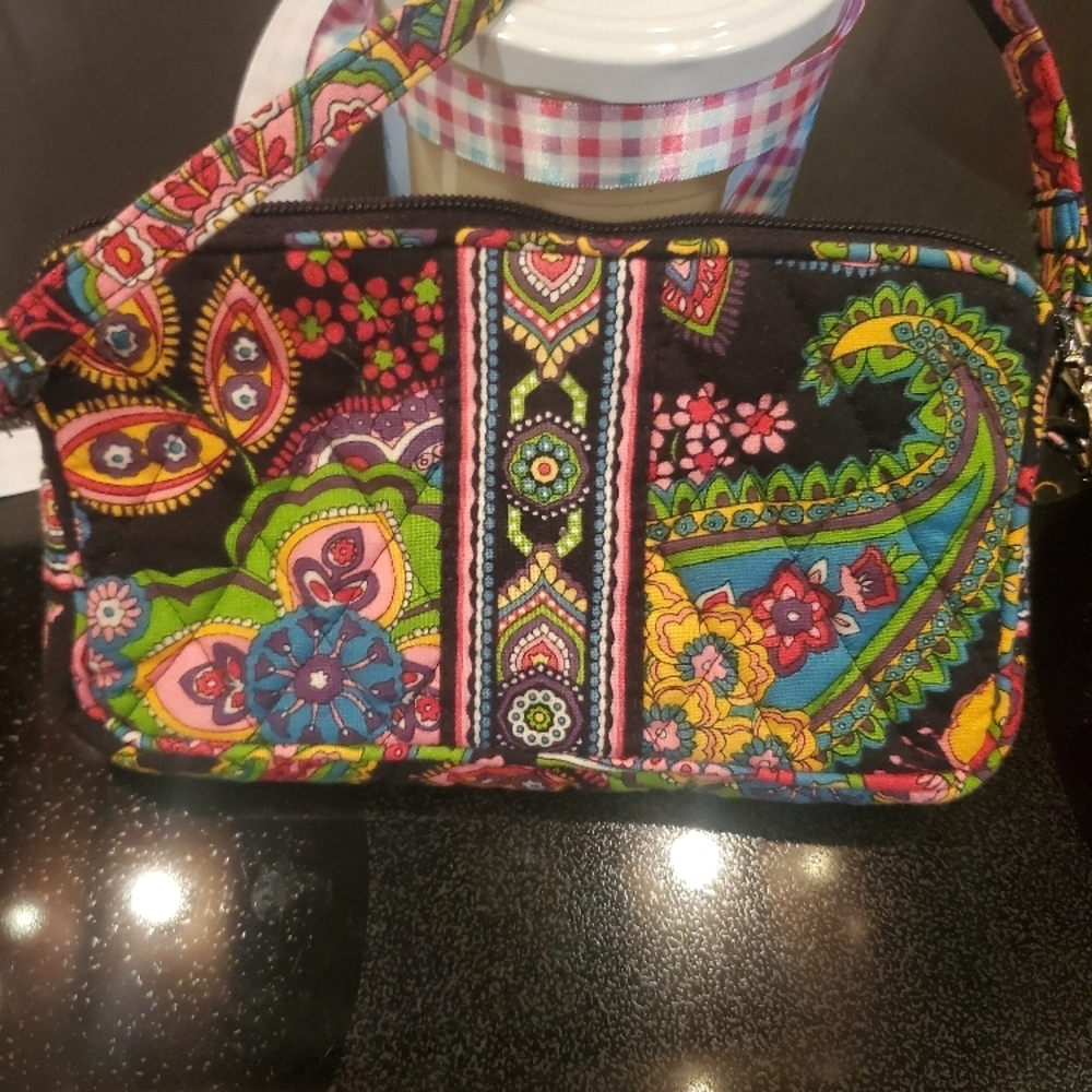 Vera Bradley Clutches & Wristlets in Bags